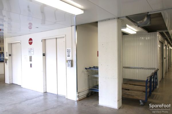 Tukwila Self Storage - 5950 Southcenter Boulevard