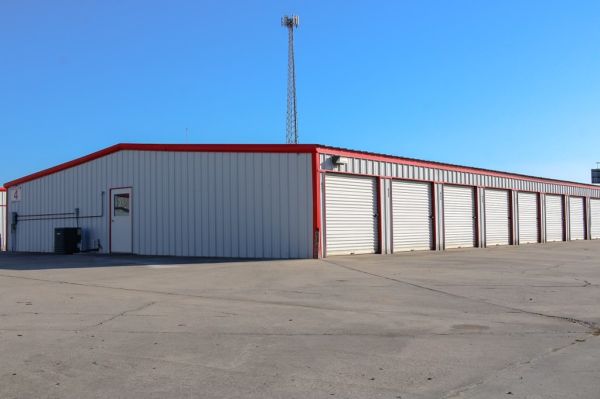 50' Enclosed RV & Boat Storage w/ Power l 24/7 Access l Port Allen - 4747 River Road
