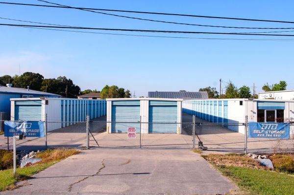 Good Boy Storage 1508 - 1508 Court St