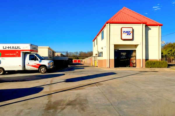 Fast & EZ - Tulsa - 7715 East Easton Street