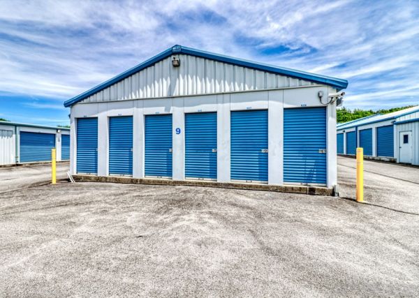 Devon Self Storage, LLC - Devon Self Storage - 9305 - Springfield TN - 3356 Highway 41 South