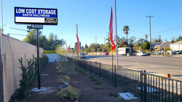 Low Cost Storage - North Hollywood (ALL DRIVE-UP UNITS) - 8200 Webb Avenue