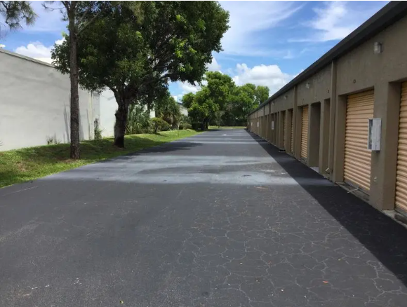 Storage Rentals of America - Fort Myers - Solomon - 4400 Solomon Boulevard