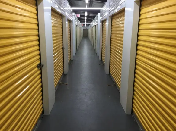 Storage Rentals of America - Tampa - W Waters Ave - 7550 West Waters Avenue