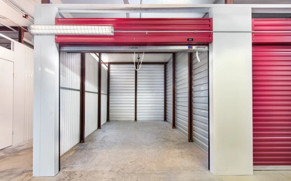 Addison Circle Storage - 15505 Lewis Place