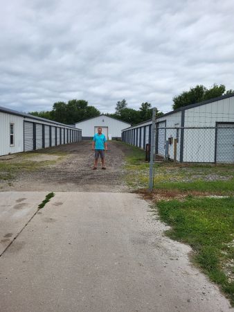 Oglesby Storage - South Columbia Ave. - 201 South Columbia Avenue