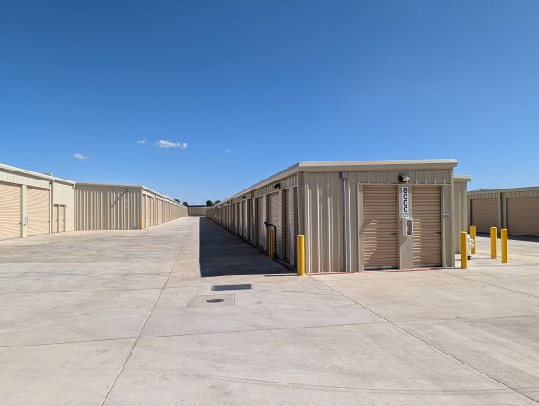 Zinfandel Self Storage - 11060 North Mather Boulevard