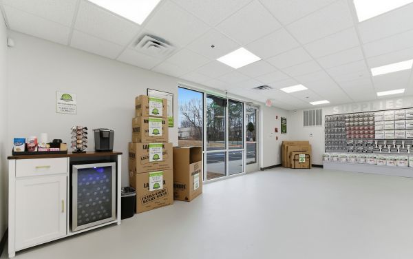 Space Shop Self Storage - Kennesaw - 4379 Wade Green Road
