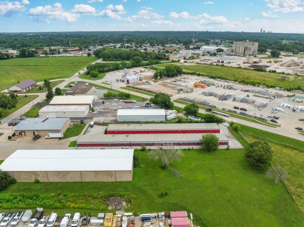 10 Federal Storage - Fuller St - 1624 Fuller Road