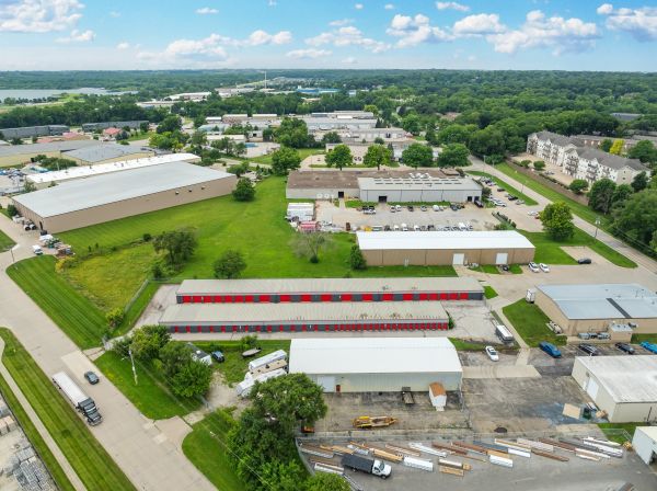 10 Federal Storage - Fuller St - 1624 Fuller Road