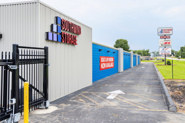 Southwind Storage - Beebe - 901 Dewitt Henry Drive - 901 Dewitt Henry Drive