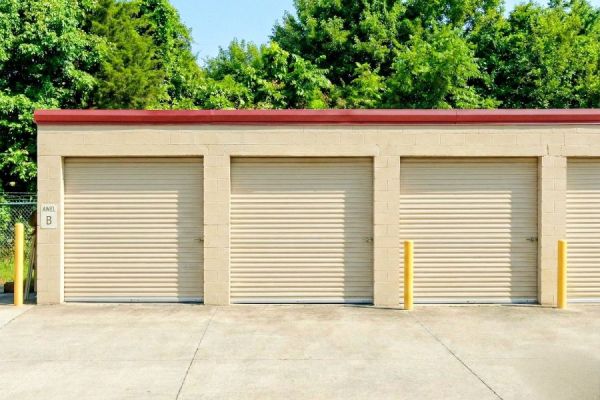 Bridgeview Self Storage Center - 474431 East State Road 200