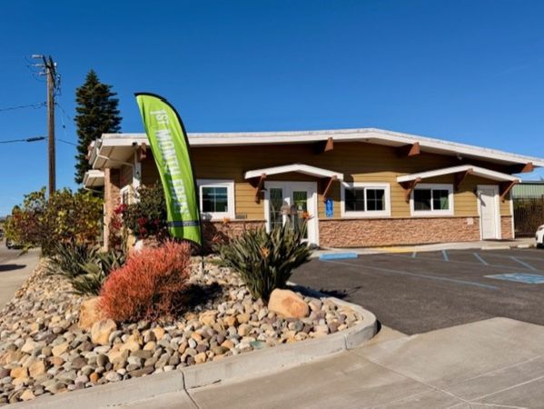 Extra Space Storage - 2279 - Oxnard - Montgomery Ave - 262 Montgomery Avenue