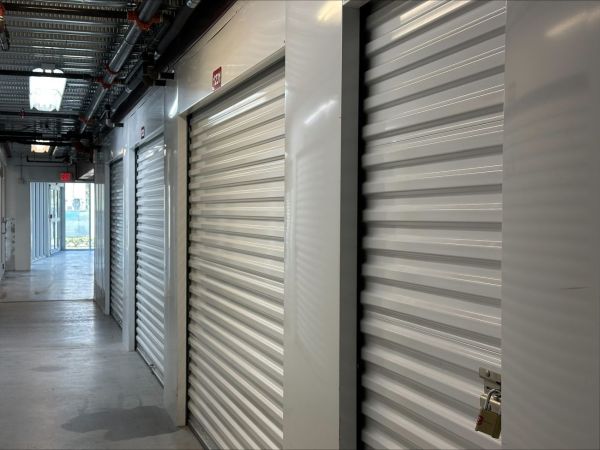 Extra Space Storage - 5096 - Miami - SW 75th Ave - 4400 Southwest 75th Avenue