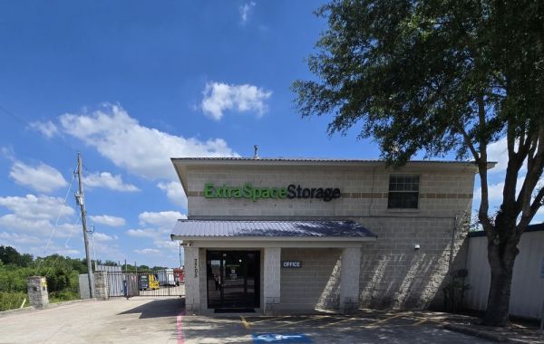 Extra Space Storage - 5162 - Houston - McHard Rd - 7705 McHard Road