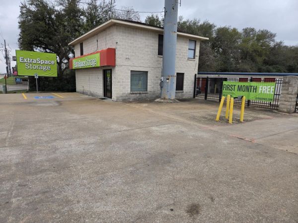 Extra Space Storage - 5159 - Cypress - Northwest Fwy - 21300b Northwest Freeway