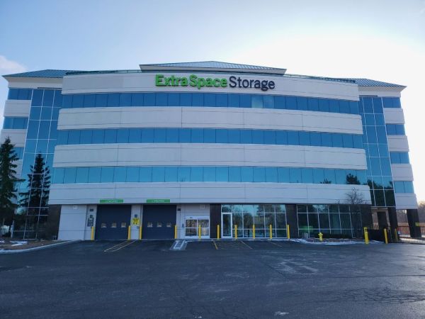 Extra Space Storage - 5177 - Lombard - 665 W North Ave - 665 West North Avenue