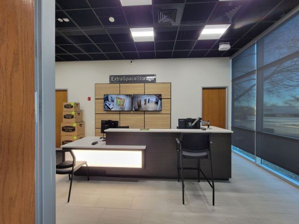 Extra Space Storage - 5177 - Lombard - 665 W North Ave - 665 West North Avenue