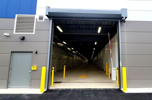 Extra Space Storage - 6429 - Abingdon - Governor Ct - 1301 Governor Court