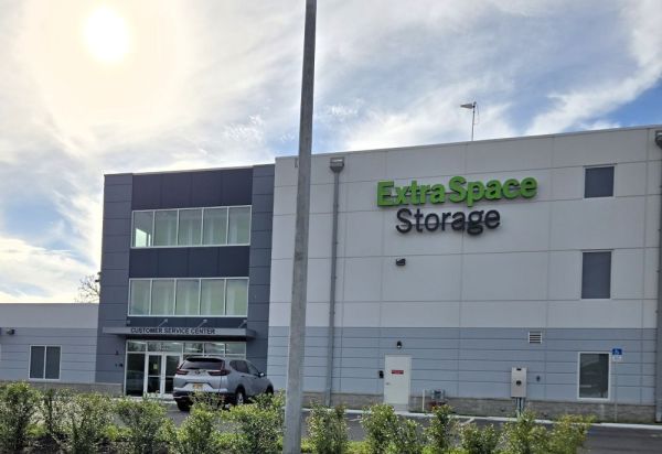 Extra Space Storage - 6674 - Sarasota - 9000 S Tamiami Trl - 9000 South Tamiami Trail