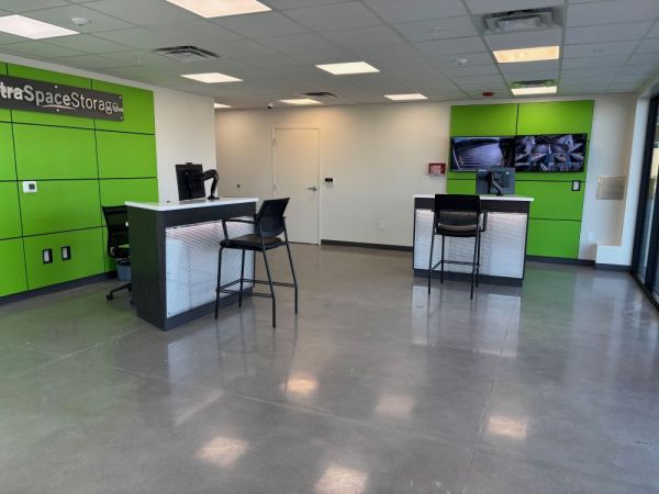 Extra Space Storage - 6964 - Las Vegas - 6909 W Charleston Blvd - 6909 West Charleston Boulevard