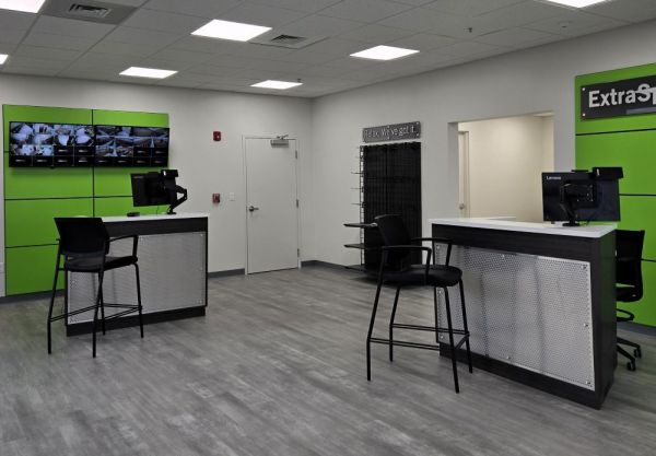 Extra Space Storage - 6956 - Palm Bay - 2481 Malabar Rd NW - 2481 Malabar Road Northwest