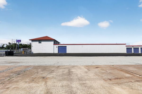 National Storage Lakewood East - Berea - 11600 Berea Road