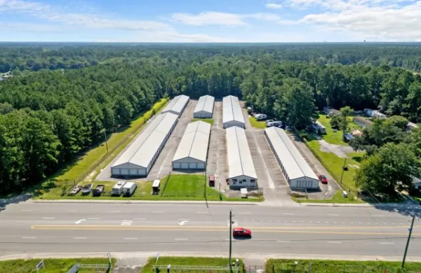 Storage King USA - 186 - South Live Oak Drive - 2728 South Live Oak Drive