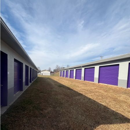 Cubedup Self Storage - 3495 North Carolina 18