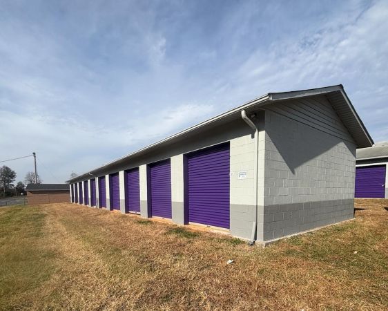 Cubedup Self Storage - 3495 North Carolina 18