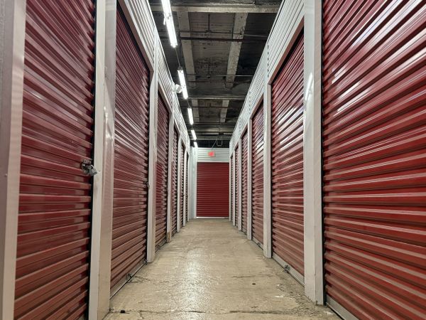 Classic Storage Detroit - 2700 Junction Avenue