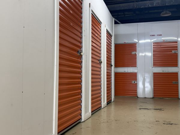 Classic Storage Detroit - 2700 Junction Avenue