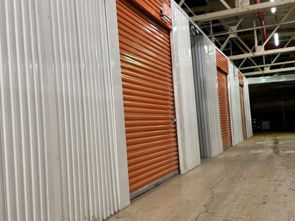 Classic Storage Detroit - 2700 Junction Avenue