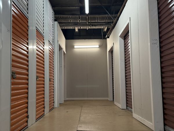 Classic Storage Detroit - 2700 Junction Avenue