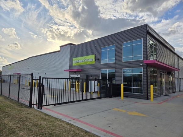 Extra Space Storage - 5107 - New Caney - US Highway 59 - 17644 U.S. 59
