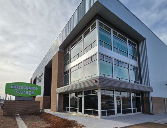 Extra Space Storage - 6966 - Oklahoma City - 721 N Classen Blvd - 721 North Classen Boulevard