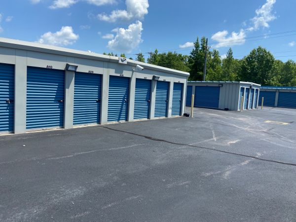 American Eagle Self Storage - Prince George / Self Service Only / Fully Automated Facility - 4592 Sandesara Drive