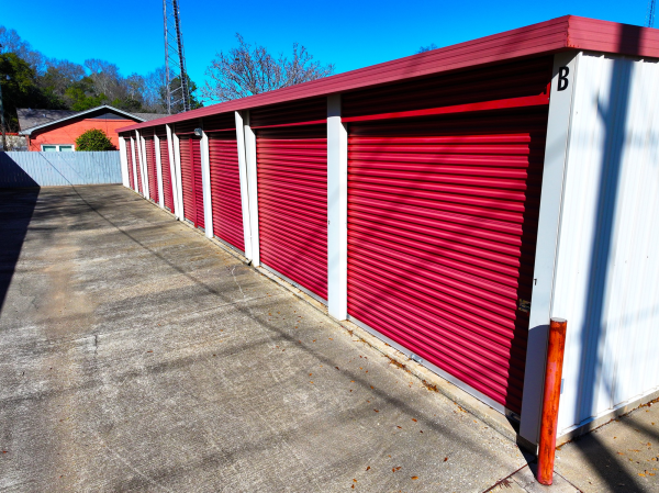 Gunter Self Storage - 2331 Cong W L Dickinson Drive