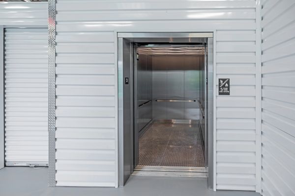 The Storage Center 8074 - Wynn - 512 Wynn Drive Northwest