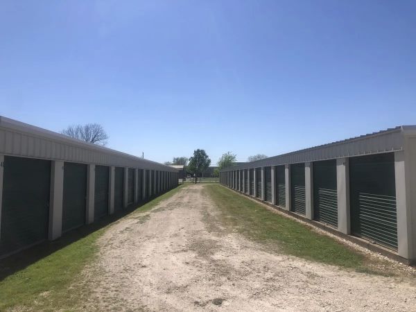 Steep Hollow Mini Storage - 7125 Coyote Run Road