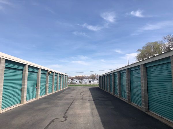 Sunset Storage Centers - 857 North 500 East