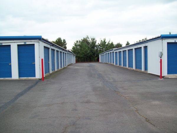 AAAA Self Storage - Sterling - 45143 Old Ox Road