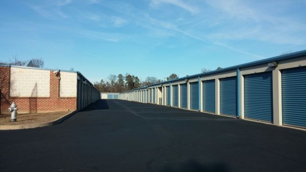 AAAA Laburnum Race Track Self Storage - 1400 East Laburnum Avenue
