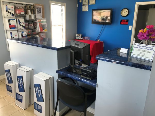 AAAA Self Storage - Petersburg - 1607 East Washington Street