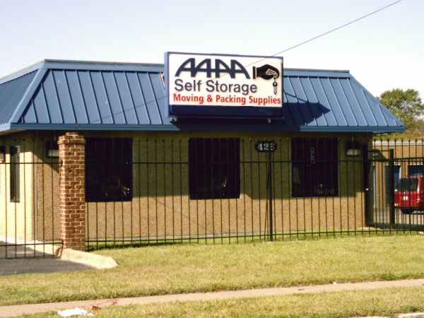 AAAA Self Storage - Portsmouth - 426 Elm Avenue