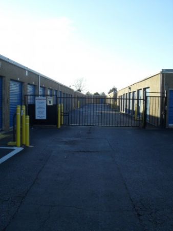 AAAA Self Storage - Portsmouth - 426 Elm Avenue