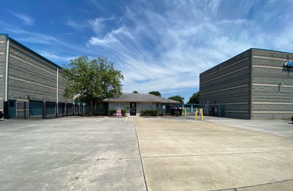 AAAA Self Storage - Chesapeake S Military Hwy - 2151 South Military Highway