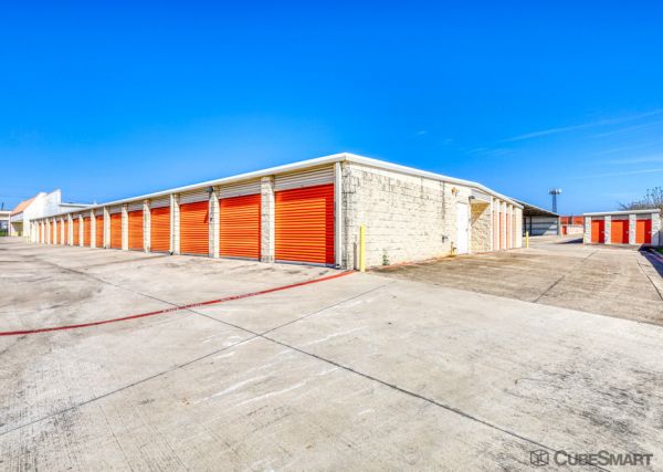 CubeSmart Self Storage - 108 South Belt Line Road- TX - 108 South Belt Line Road
