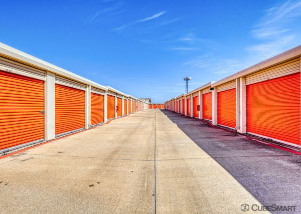 CubeSmart Self Storage - 108 South Belt Line Road- TX - 108 South Belt Line Road
