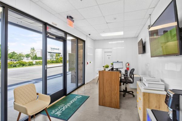 Storelocal Storage - Parkway - 1024 Parkway Drive